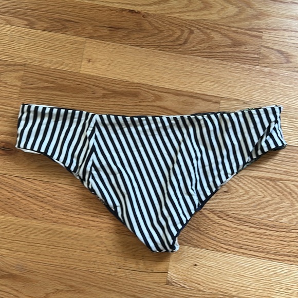 Boys + Arrows Bikini Bottoms - NWOT - Picture 3 of 4
